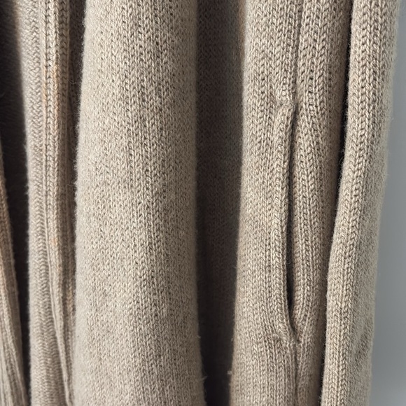 Vince sweater coat - Picture 3 of 11